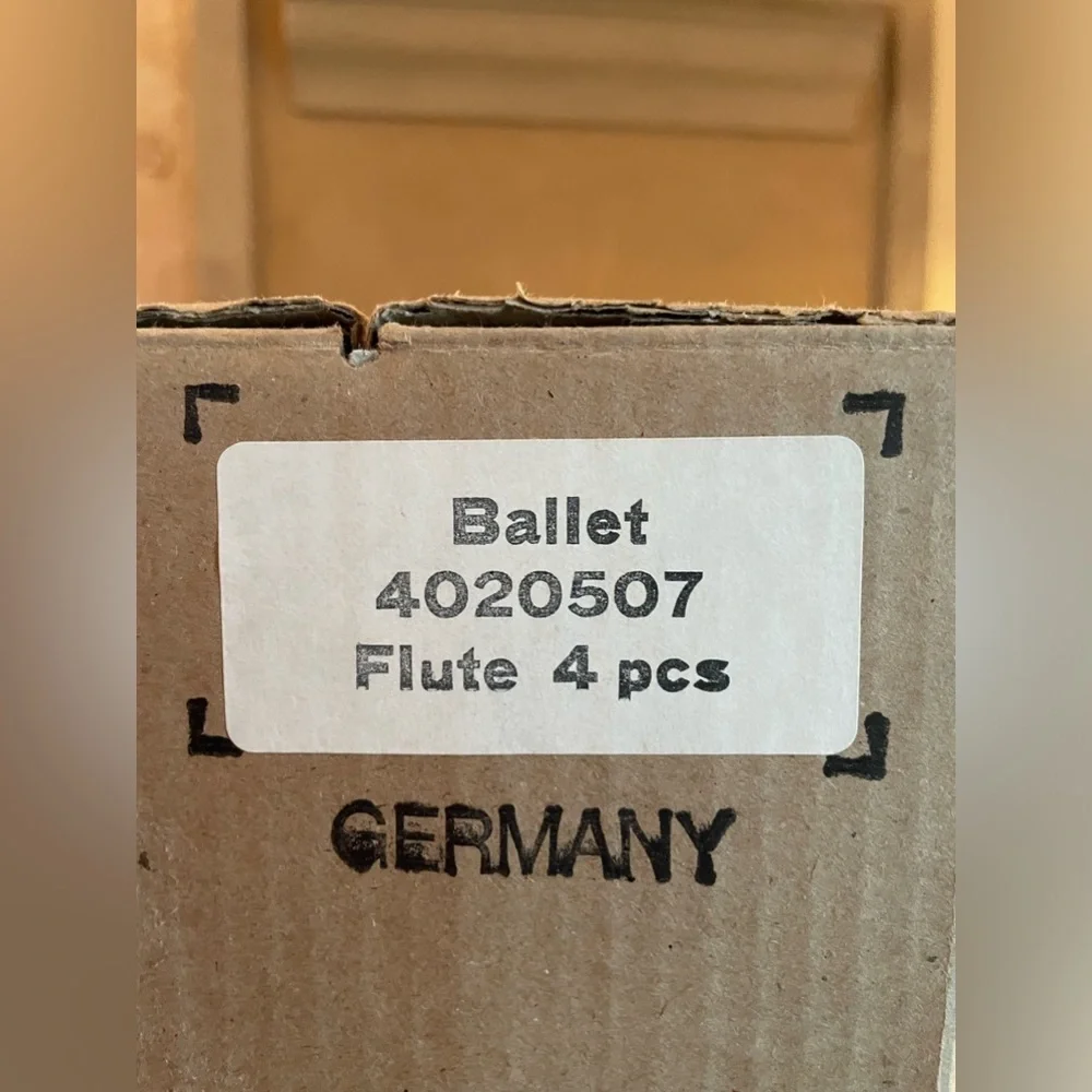 Mikasa Ballet Crystal Champagne Flutes